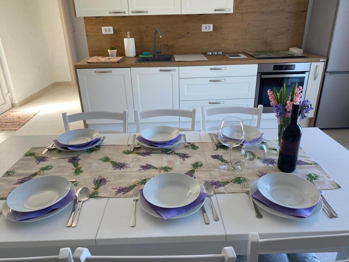 הוילה Hreljići House Carla Belavici מראה חיצוני תמונה